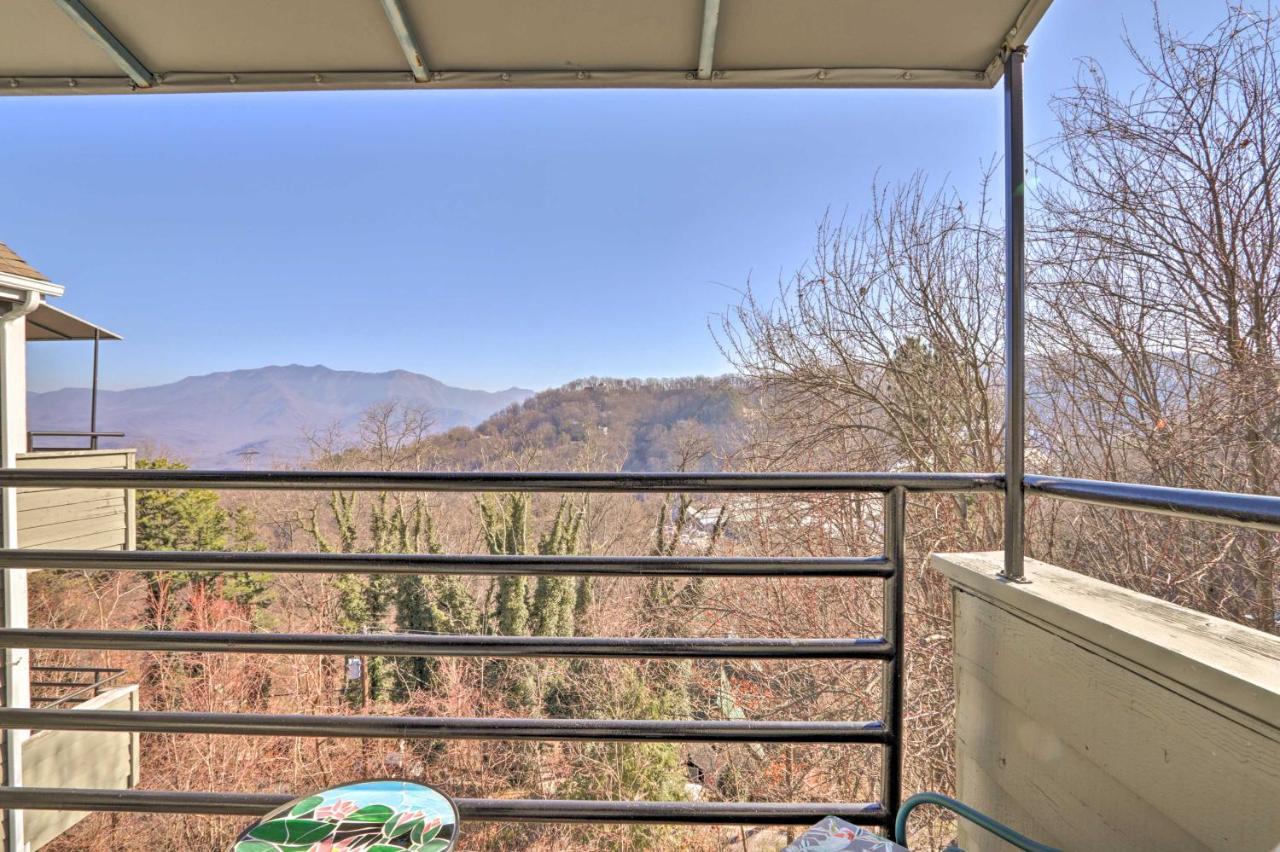 Unique Smokies Ski Shack With Mountain-Top View Gatlinburg Esterno foto